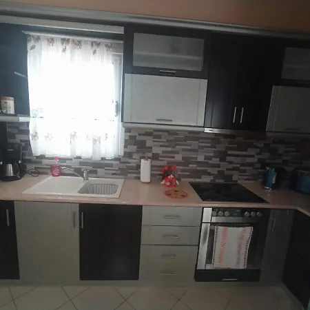 Sunny Apartment Sarandë