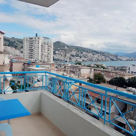 Sunny Apartment *